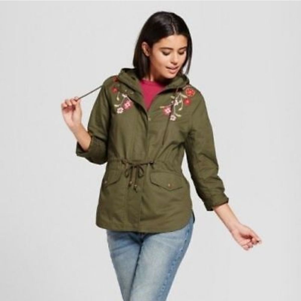 Xhilaration Junior Floral Embroidered Anorak Jacket Olive Utility Outdoor Size L